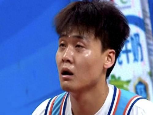 世界杯账号安全-赵继伟24分王者归来辽宁胜新疆，有无赵继伟辽篮是两支球队