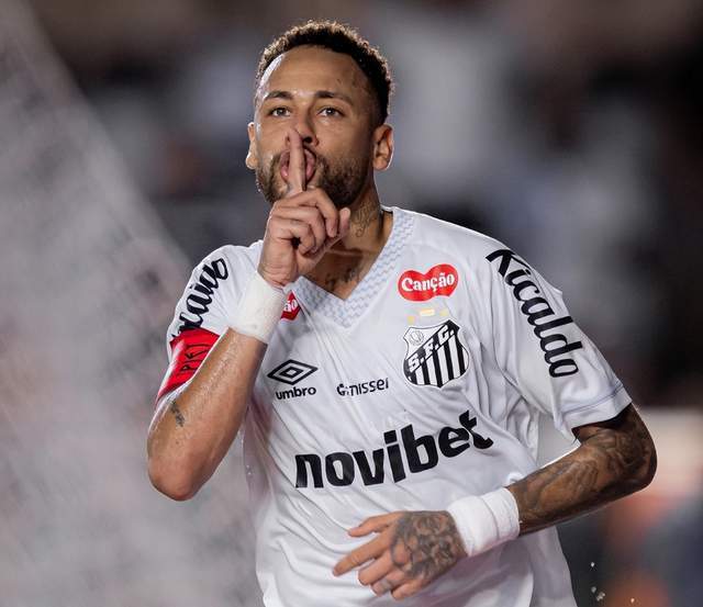 世界杯账号安全-34岁内马尔王者归来：右脚打死角 左脚挑弧线！为世界杯拼了